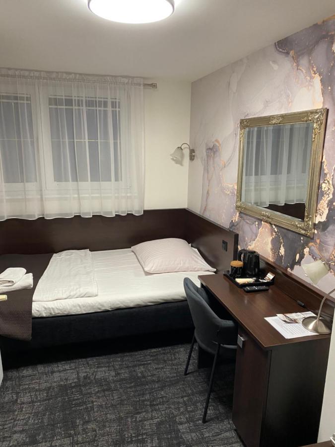 Człuchów 普里泽桑库旅馆酒店 外观 照片